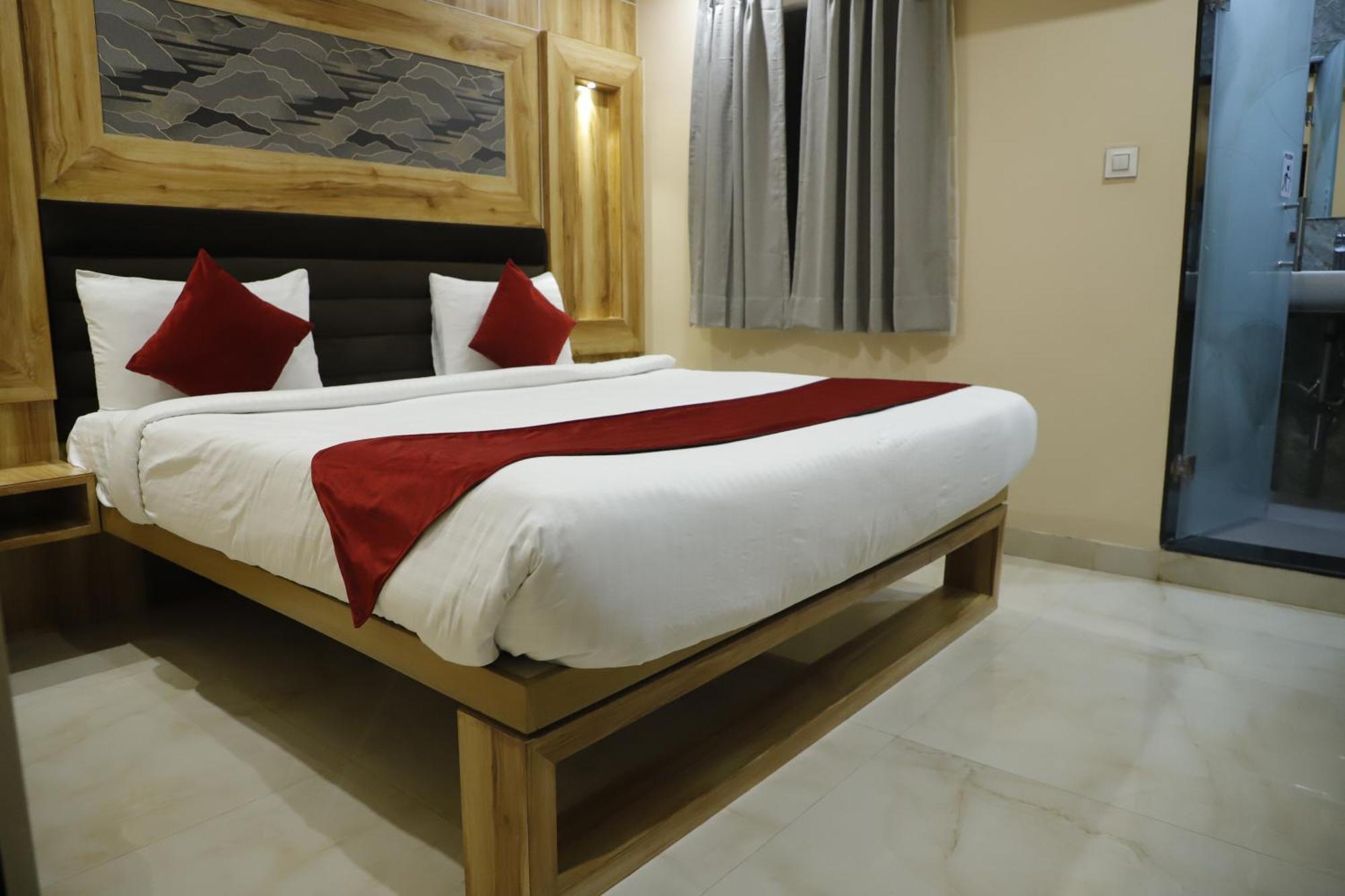 Hotel Trax International Джамшедпур Екстериор снимка