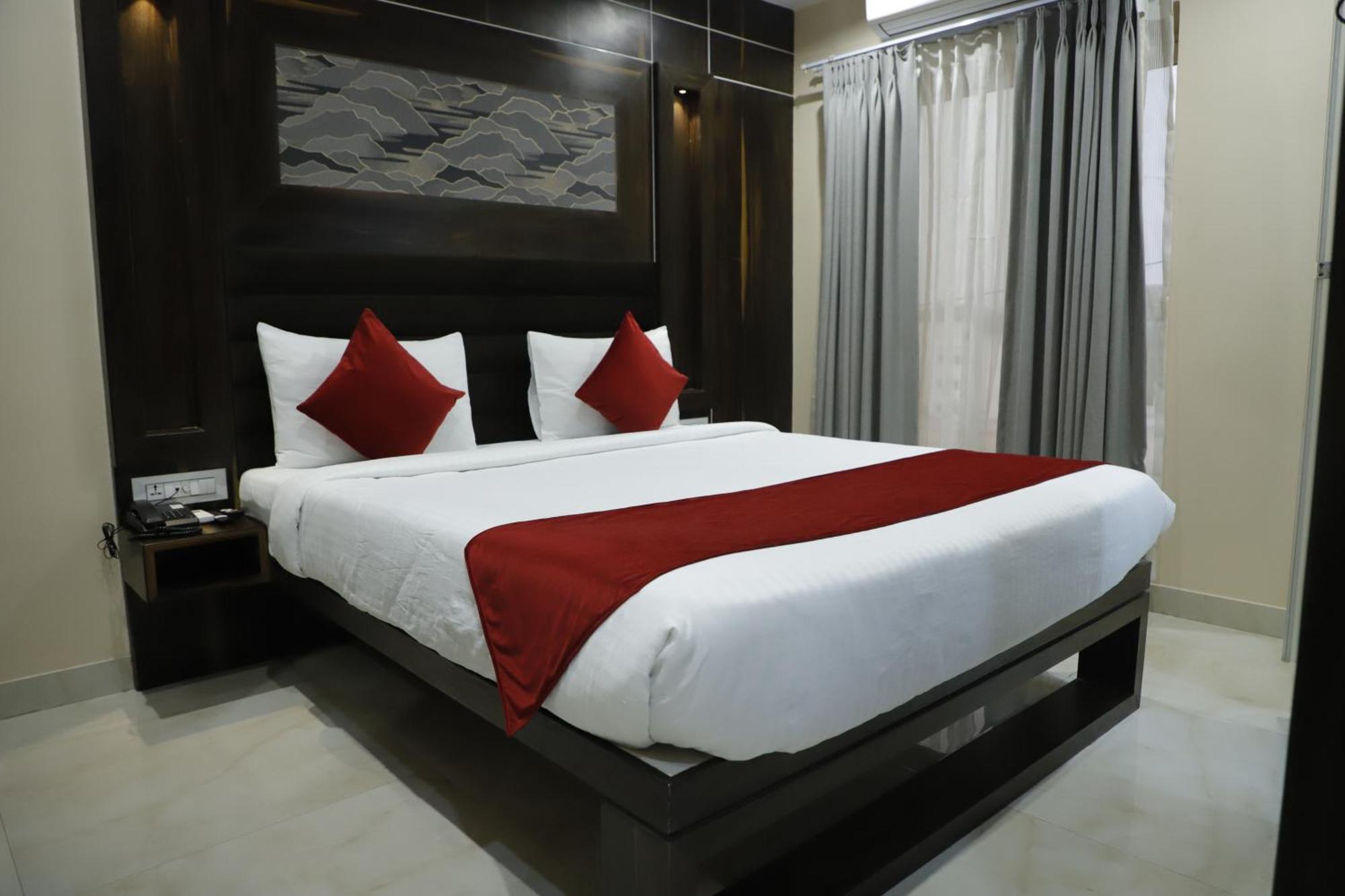 Hotel Trax International Джамшедпур Екстериор снимка
