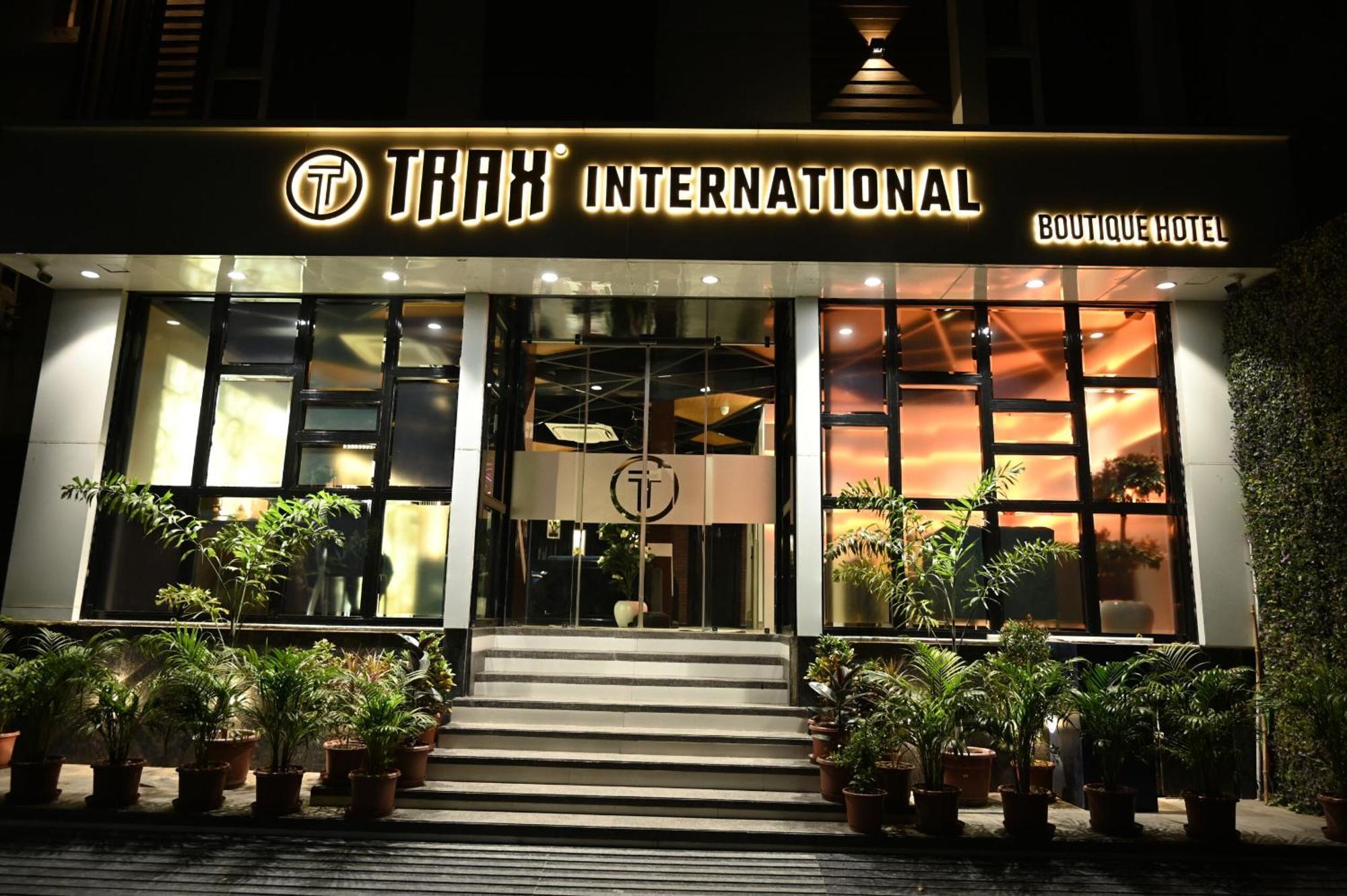 Hotel Trax International Джамшедпур Екстериор снимка